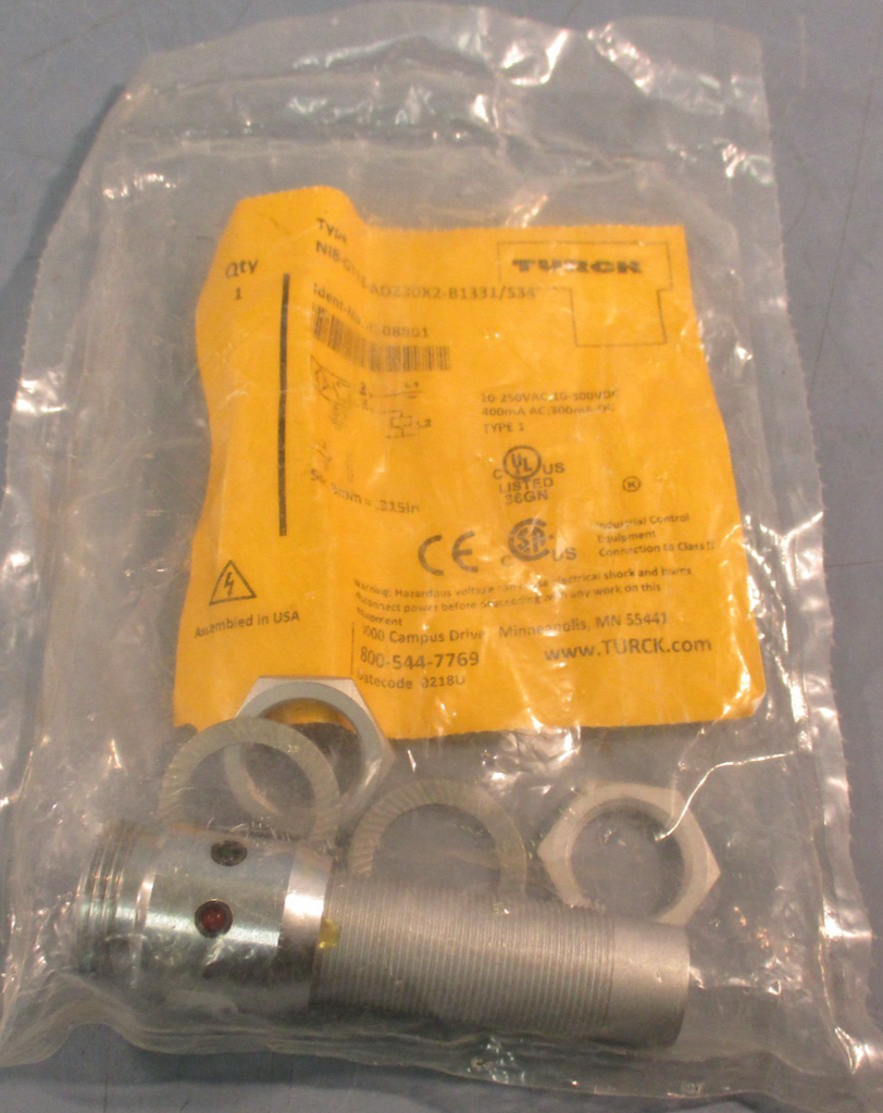 TURCK NI8GT18ADZ30X2B1331S34 Inductive Proximity Sensor 400mA 4208801