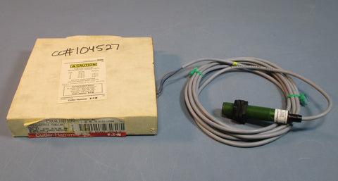 Cutler-Hammer Ser B1 E58CAL18T111R2 10-30 VDC Photoelectric Tubular Sensor NOS