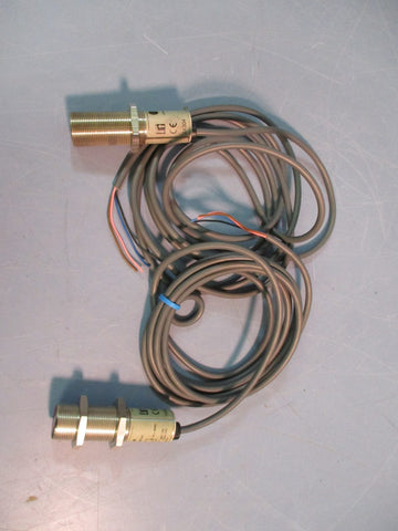 Lot of 2 OMRON E3F2R2RC4M Photoeletric Switch 1030VDC