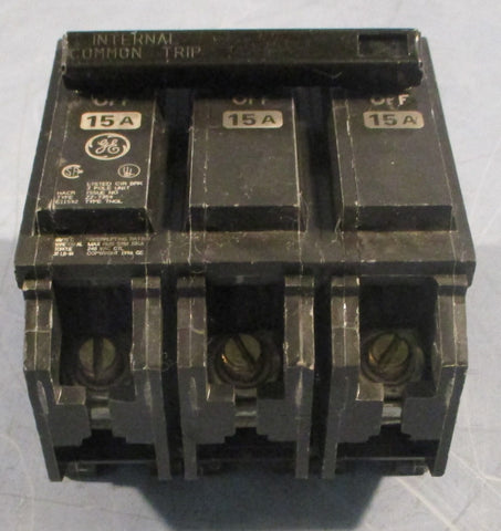 General Electric GE 3 Pole 15A Circuit Breaker 240VAC ZZ7359 2Pos