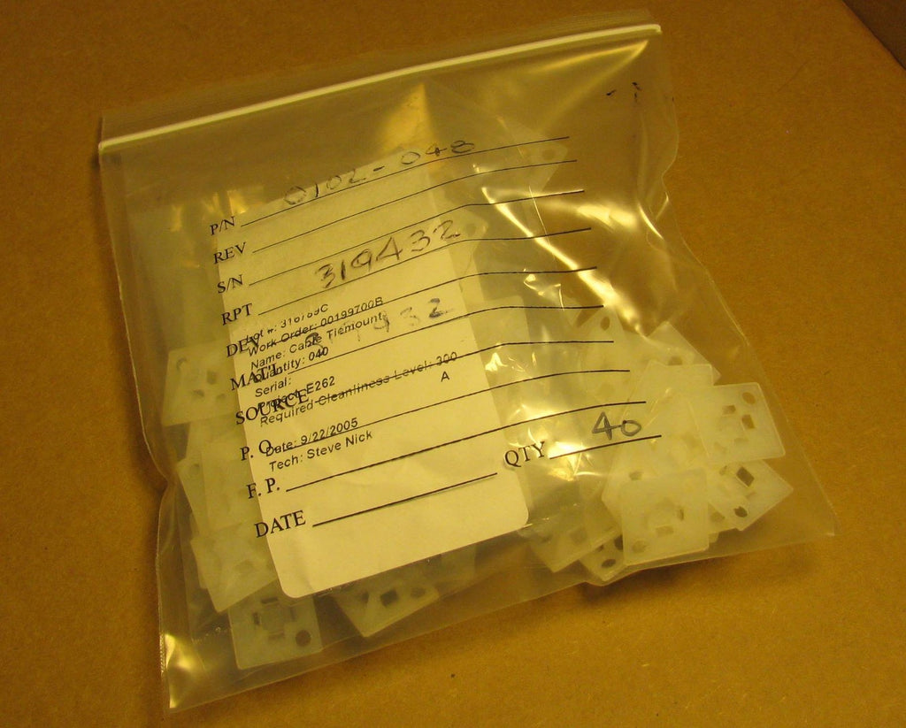 Thomas & Betts TC5344 Adhesive/#8 Screw 4-Way Ty-Rap Mounting Base Lot 110+