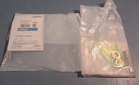 LOT OF (2) OMRON E2EM-X4B1-M1 PROXIMITY SENSOR 12 to 24VDC