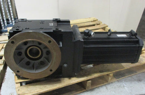 Lenze MDSKABS11222 3 Ph, 6.4 kW & GKS093A SAK112C22 Gear Motor 48.625:1 Ratio