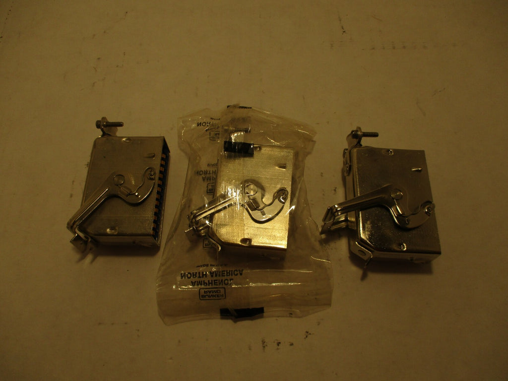 Amphenol Connector 26-4501-24S NEW LOT OF THREE