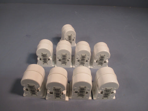 LOT OF (9) LEVITON LAMP HOLDER OUTPUT LAMP 660W 600V 06213551