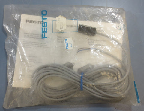 Festo SMEO-LED-230-K5B Electric Proximity Switch P/N: 160998 230 VAC 200 VDC New