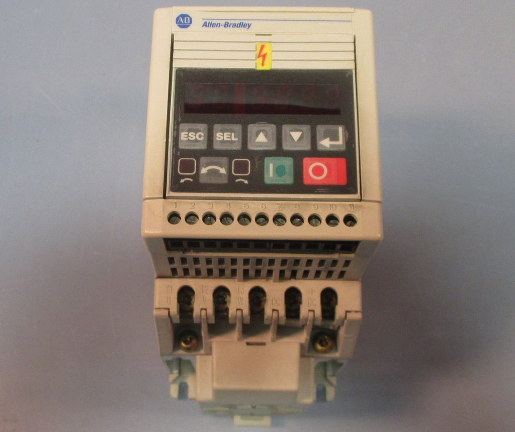 Allen Bradley 160-BA03NSF1P1 Ser B Speed Controller Drive 380-460V
