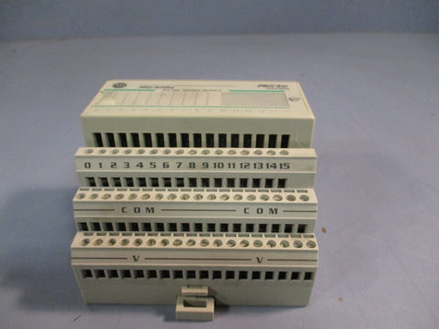 AllenBradley Flex I/O Module 24VDC Source Output 17940816