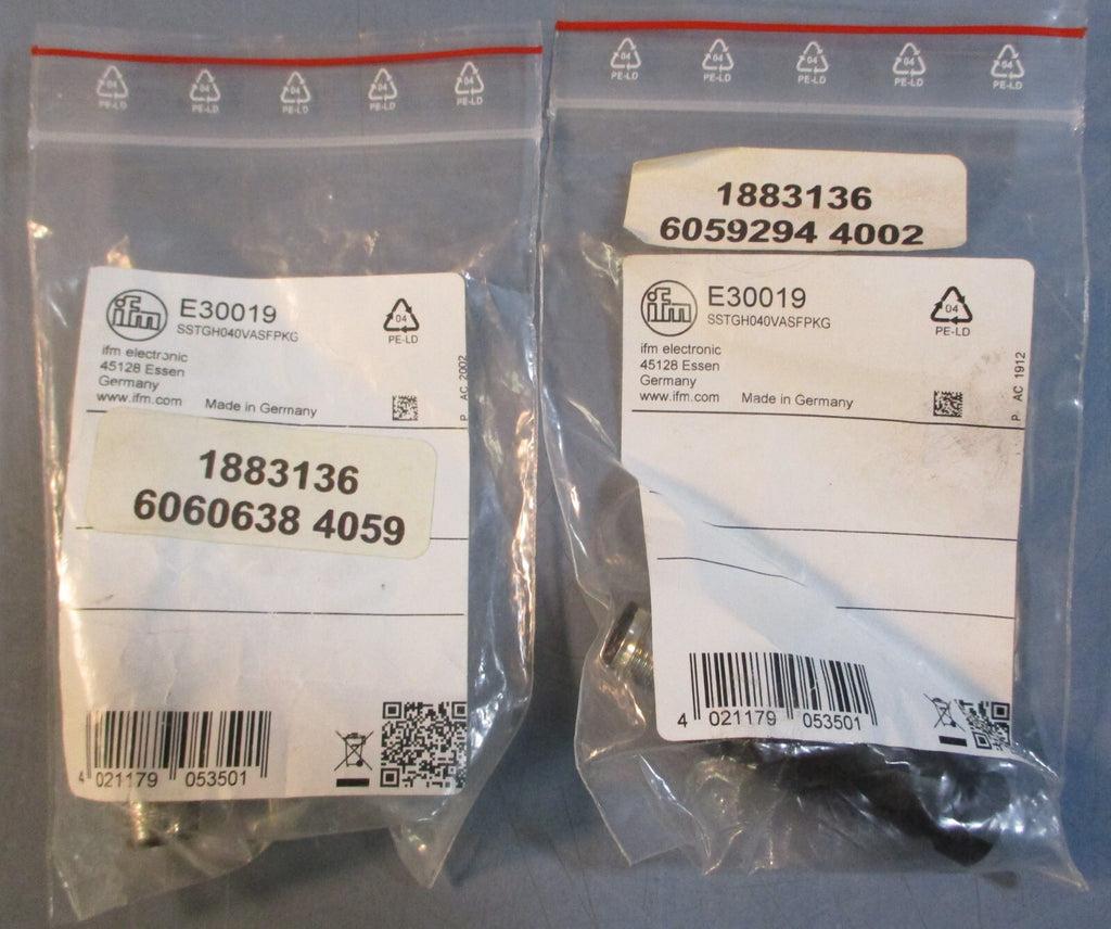 (Lot of 2) IFM E30019 Straight Male 4-Pin Wiring Plug SSTGH040VASFPKG