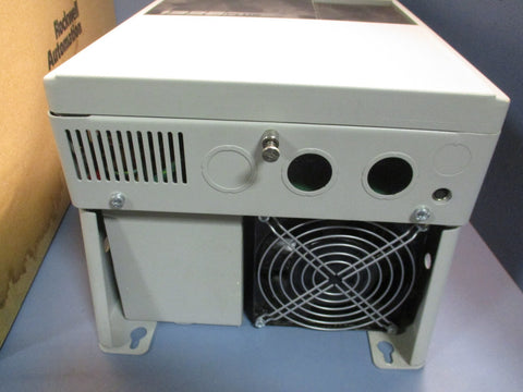 ALLEN-BRADLEY 1336 Plus AC DRIVE ADJUSTABLE FREQUENCY SERIES C 1336S-B007-AA-EN3