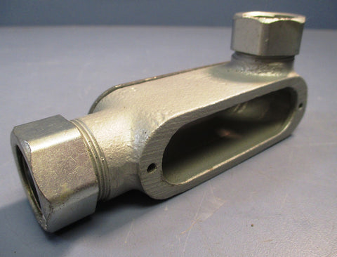 Appleton Unilet 1/2" LRL50NM Form 35 Conduit Body w/ cover and 2 fitting nuts