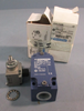 Telemecanique Limit Switch Body ZCKJ1H29 w/ ZCKE05 Operating Head