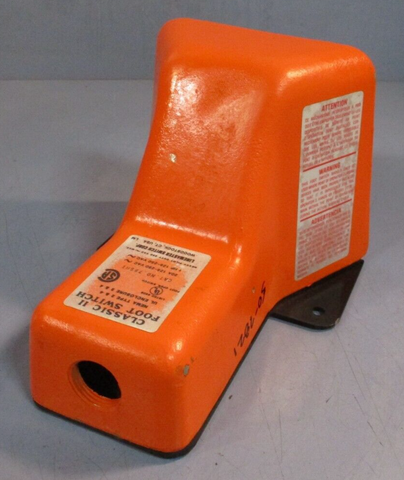 LineMaster Classic II Foot Switch w/ Guard,. 20A, 125250VAC, 1HP, 78SH1