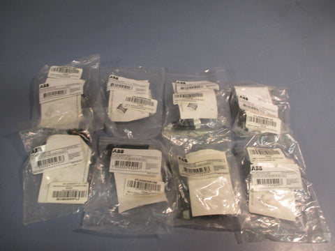 (Lot of 8) ABB Connectors (3) Male 2TLA020055R1100 (5) Female 2TLA020055R1000