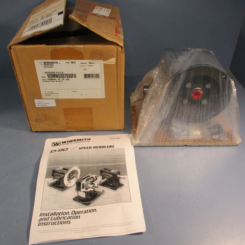 Winsmith 920MWUS076X0FA Gear Reducer 920MWU 40 LR 56C 40:1 Ratio 1" Shaft Dia