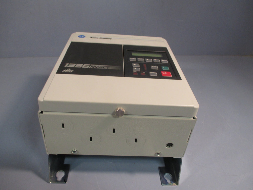 Allen-Bradley 1336 Adjustable Frequency Drive Series F 1336E-BRF10-AN-EN-HA2-L6