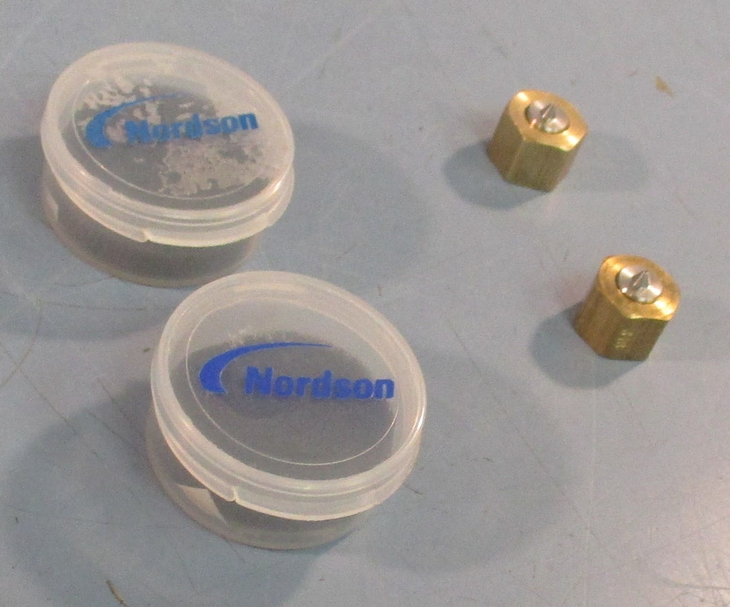 Nordson 1026705 Straight Single-Orifice Nozzle SA16D 0.46mm Diameter Lot of 2