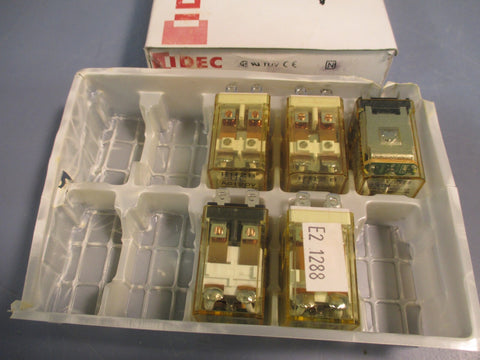 Lot of 5 Idec Ice Cube Relays, 24VDC Coil, 10A 120VAC RH2BU
