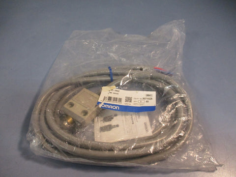 Omron Snap Action Limit Switch Roller Level NEMA 5A 250V D4C1602