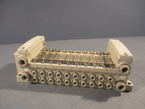 SMC PNEUMATIC MOUNTEDBASE MANIFOLD VV5QC2110C6SD0