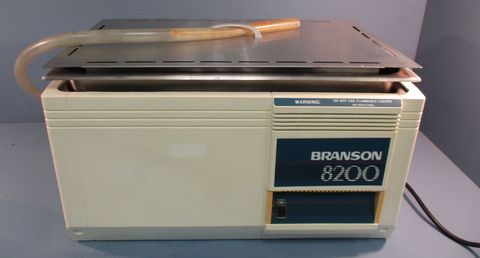 Branson 8200 B8200R1 Ultrasonic Cleaner 50/60Hz 117 Volts 3.0 Amps 5.5gallon