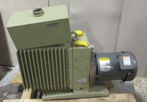 Pfeiffer Balzers PK D25 652/F0199 DU0 06 0A Vacuum Pump 2.2 kW 230/460 V Motor