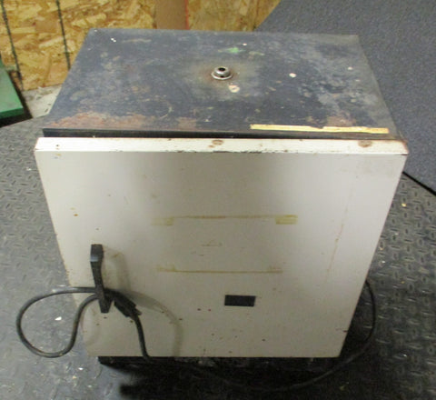 Lab Line LC Oven Model 3511 800 Watts 120 Volts 6.7 amps 50/60 hertz