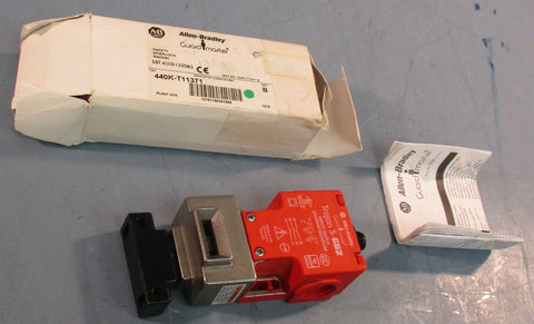 Allen Bradley 440K-T11371 Safety Switch Guardmaster Trojan 5-GD2 240V
