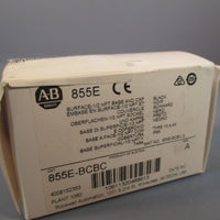 Allen Bradley 1/2 NPT Surface Lighting Base & Cap Series A 855EBCBC
