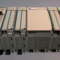 AllenBradley 1769L32E /Ser A Processor/Controller with DC I/O Cards