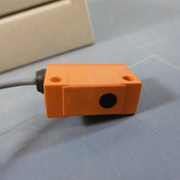 Lot of 2 NIB Efector OR0003 Photoelectric Sensor ORSV AB