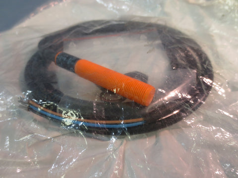 New Efector IF5865 Proximity Switch Threaded Barrel 36VDC