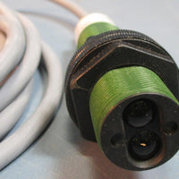 Cutler-Hammer Ser B1 E58CAL18T111R2 10-30 VDC Photoelectric Tubular Sensor NOS