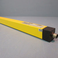 Used STI Micro Safe MCF4700 Light Curtain Sensor MCF47-1-600-R2 Receiver