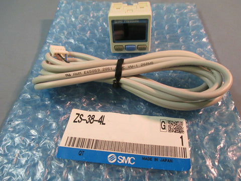 SMC ZSE30A-N01-D Digital Vacuum Pressure Switch & Cable ZS-38-4L