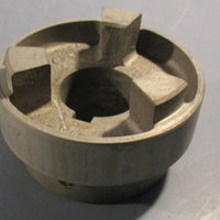 Magnaloy Coupling Company Model 300 Hub 1 3/8 Bore Lot of 3