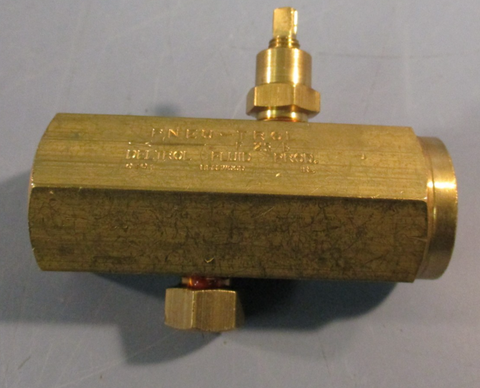 Detroit Fluid Prod. Pneu-Trol F25B Flow Valve, Brass, 3/8" Fnpt Ports