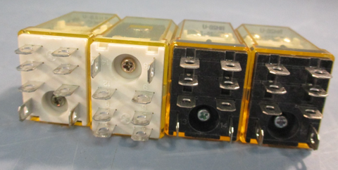 LOT OF (4) IDEC RH2BU DC12V RELAY 50/60Hz 8PIN 10AMP, PlugIN