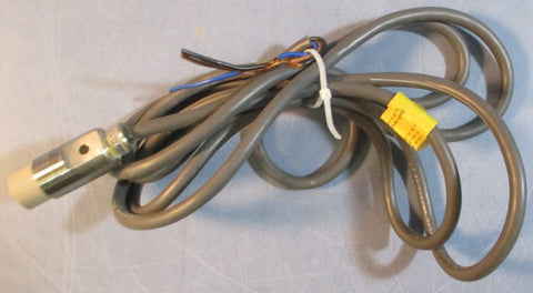 Omron TLX10MF1 Proximity Sensor 1040VDC 200mA S=10mm