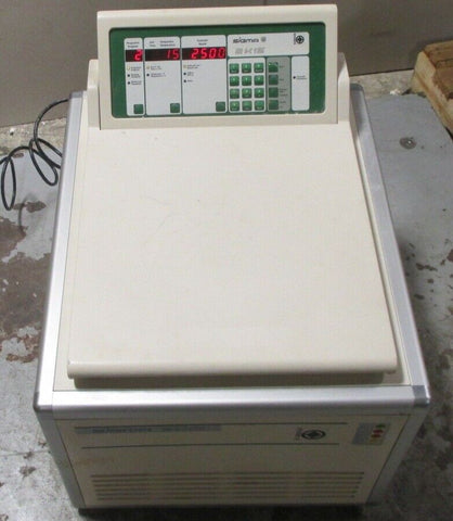 B. Braun Sigma 2K15 Benchtop Refrigerated Centrifuge Rotor NR. 14125 Working