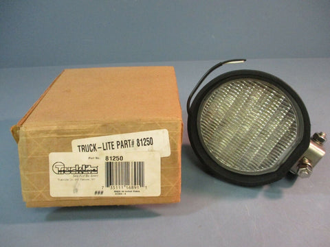 Trucklite LED Flood Lamp 81250 24V NEW IN BOX