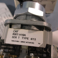 Allen Bradley 800TH19A Selector Switch Series T, 2 Position Spring Return