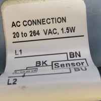(Lot of 2) Eaton Cutler Hammer E58CBL18A2R2 Photoelectric Sensor