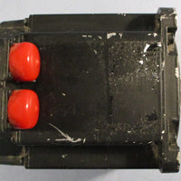Allen Bradley MPLB520KMJ22AA AC Servo Motor 7062054202 28mm Shaft Dia NOS
