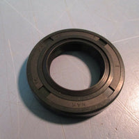 TCM Oil Seal 23x40x7TC NEW LOT OF 19