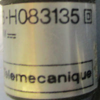 Telemecanique XUBH083135 Photoelectric Sensor 062860 1224VDC XUBH083135