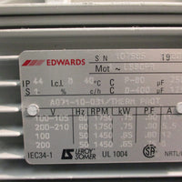 EDWARDS E1M18 CODE #A34324904 SINGLE STAGE OIL SEALED ROTARY VANE VACUUM PUMP