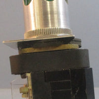 Allen Bradley 800TPA16 Ser T Illuminated Green Pushbutton 120V 50/60HZ