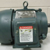 Toshiba B0052FLF2AMH03 Induction Motor 3 PH 5HP 3500RPM 11/8" Shaft Dia NOS