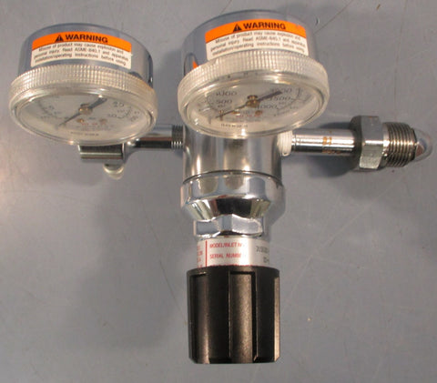 Airgas 3155301-01-M1G Specialty Gas Regulator 4000PSI Inlet 30PSI Outlet